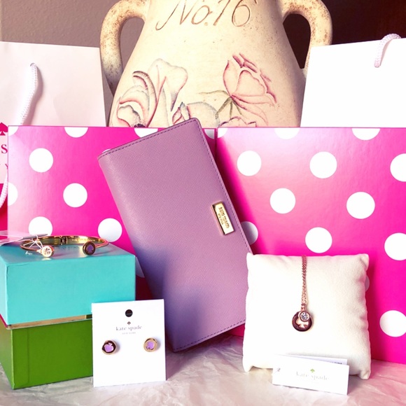 kate spade wallet🎀💕 - Picture 2 of 8